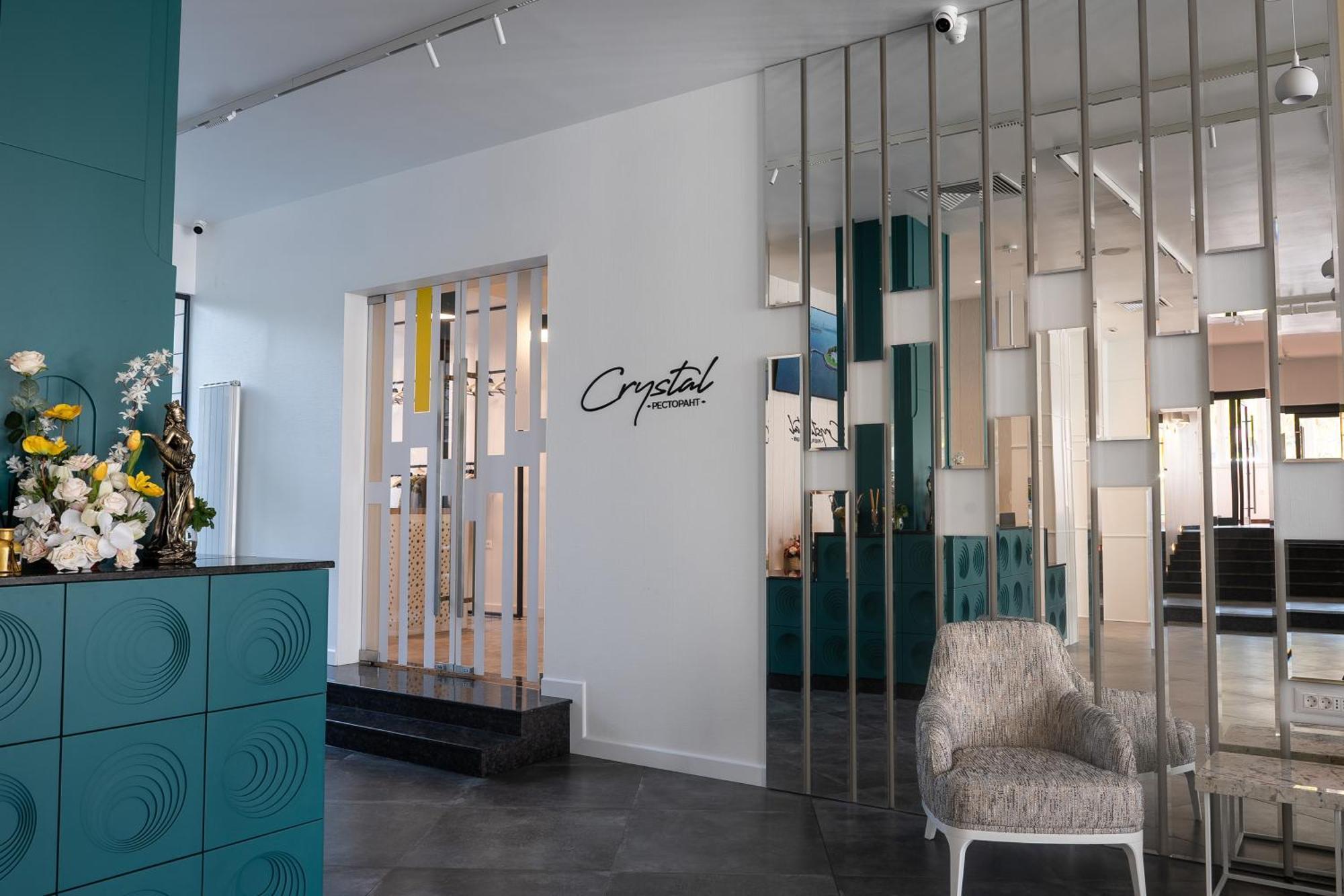 Хотел Crystal 루세 외부 사진